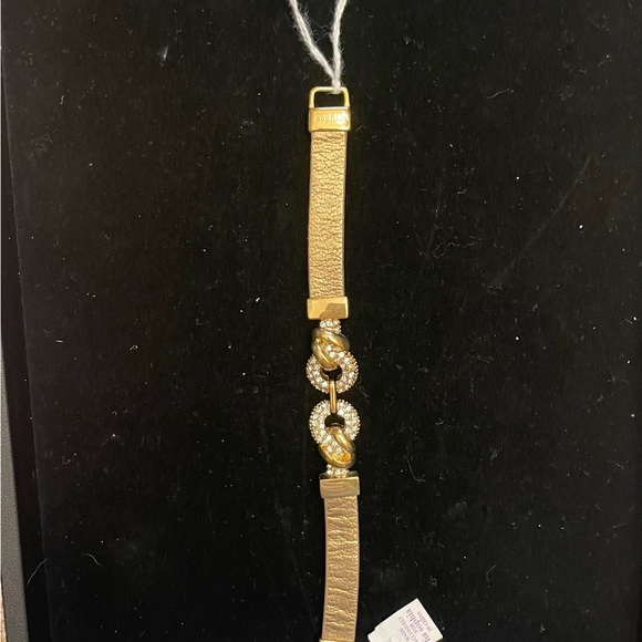 NWT Lia Sophia Retired “Stylista” gold bracelet. 7.5 inches. - Picture 3 of 6